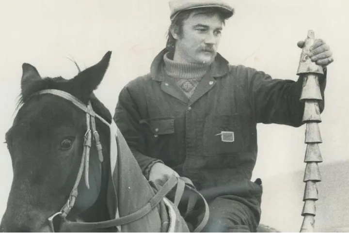 اسب‌سواری در کانادا با زنگ و جل یادگار ایران